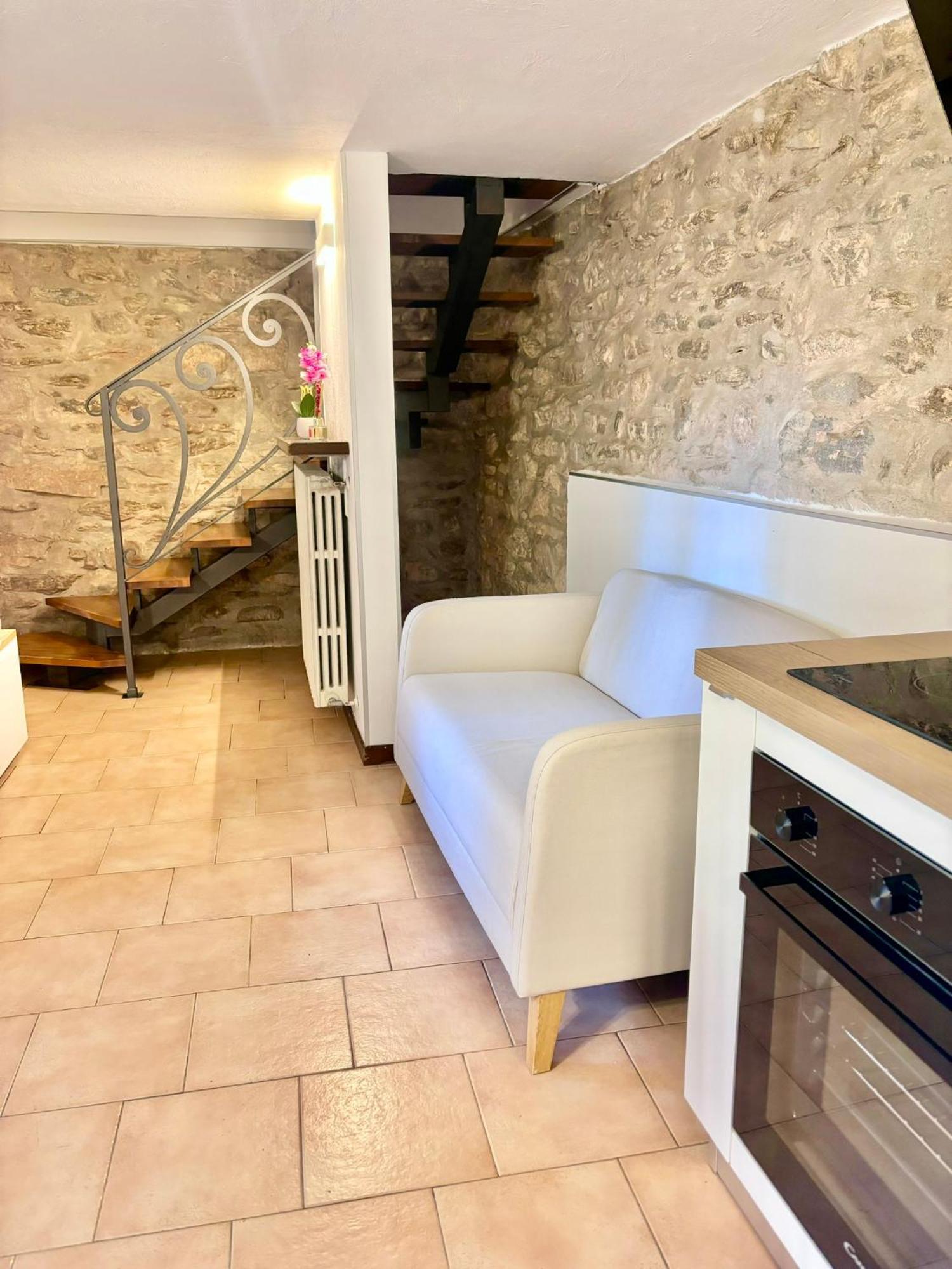 Vittoria Holiday House - Tulip Apartment And Tulip Room Stresa Dış mekan fotoğraf