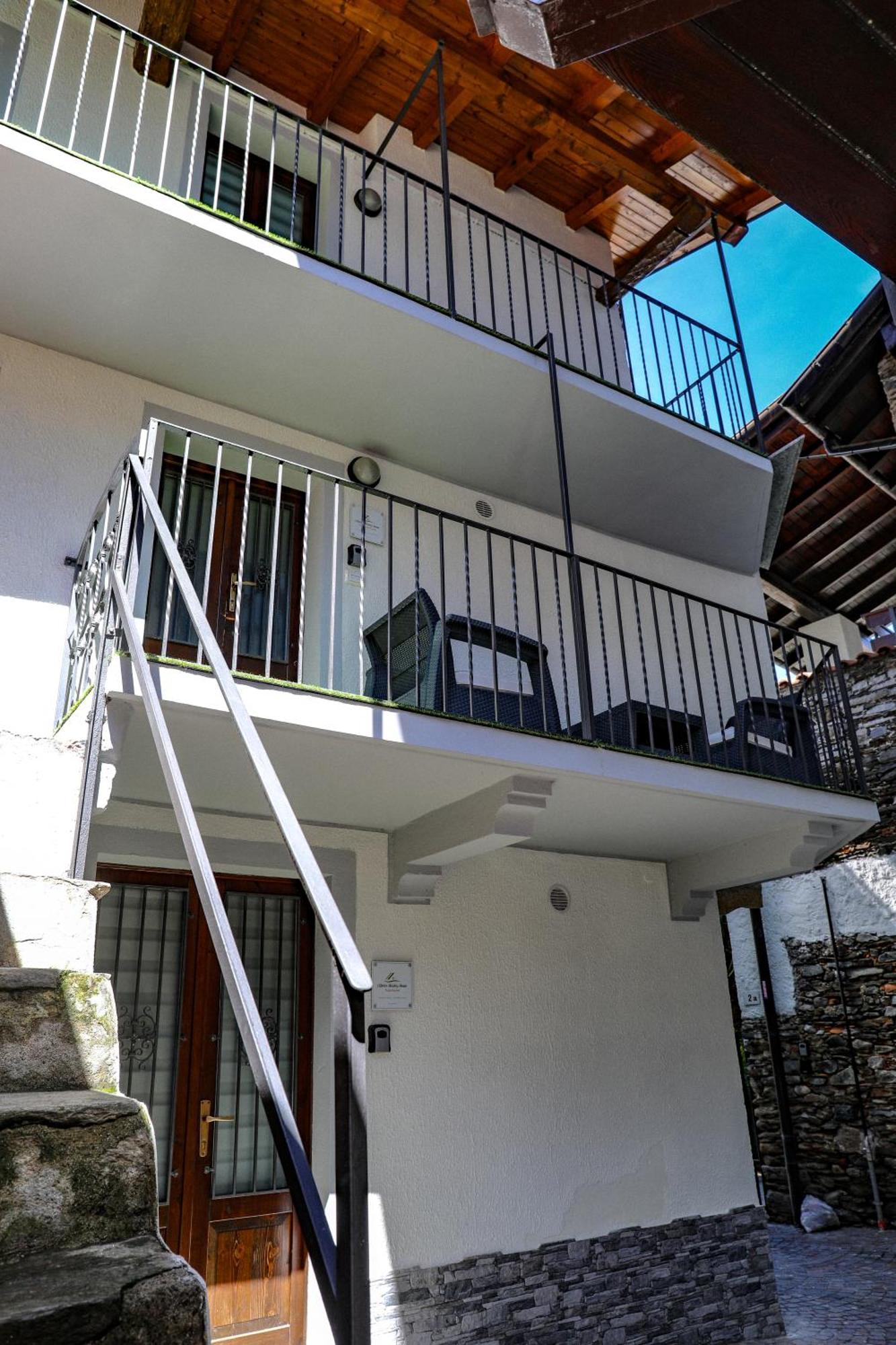 Vittoria Holiday House - Tulip Apartment And Tulip Room Stresa Dış mekan fotoğraf